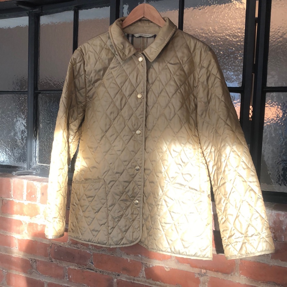 Authentic Burberry quilted jacket !!
